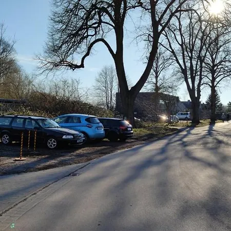Апартаменты Zentrumsnahes Wohnen In Der Alten Schule Am Шверин